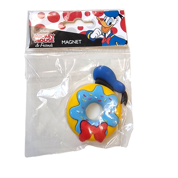 Vtg Sweater Donald Duck Plushie Disney Store 10" & Bonus Donald Magnet - Picture 6 of 7